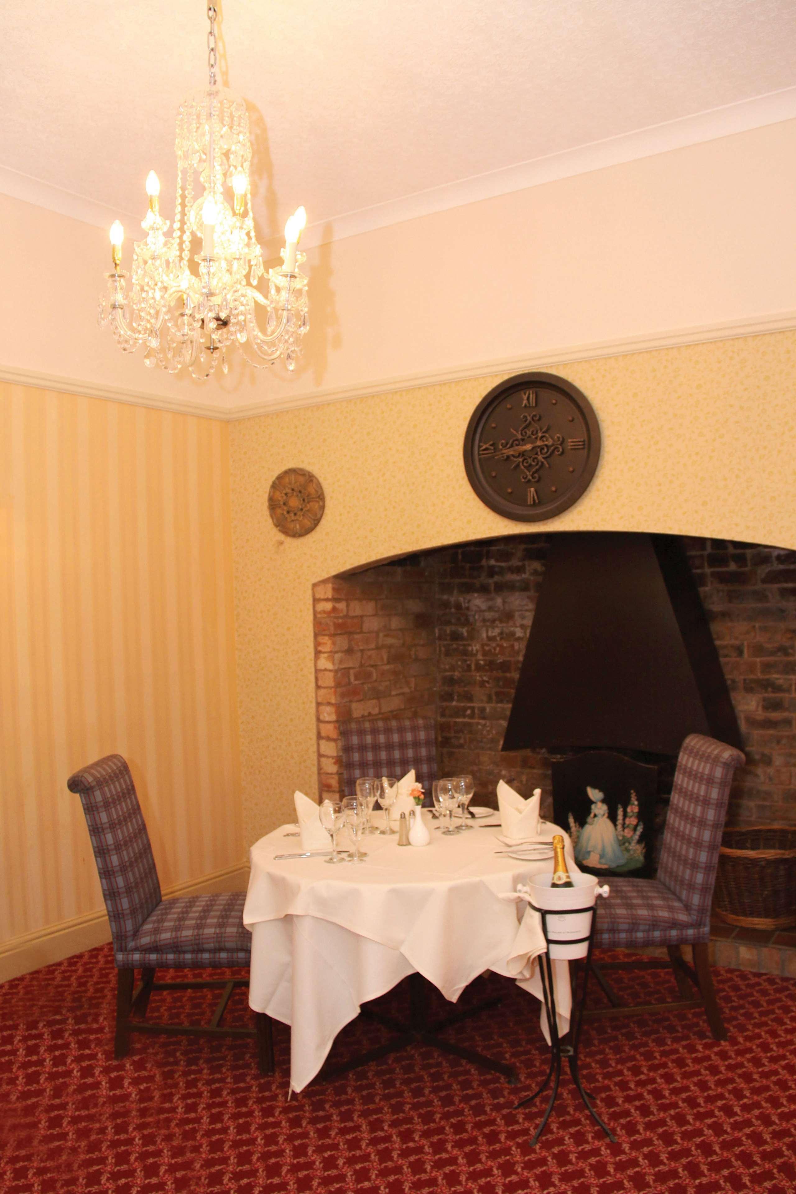 Weston Hall Hotel Sure Hotel Collection By Best Western Bulkington Restaurant photo